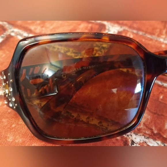 𝑺𝒕𝒆𝒗𝒆 𝑴𝒂𝒅𝒅𝒆𝒏 𝑻𝒐𝒓𝒕𝒐𝒊𝒔𝒆 𝑺𝒉𝒆𝒍𝒍 𝑺𝒖𝒏𝒈𝒍𝒂𝒔𝒔𝒆𝒔 - Picture 3 of 15